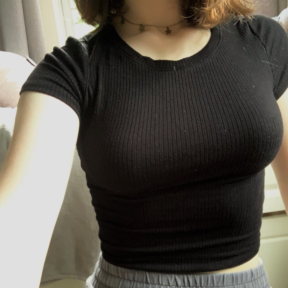 Black Cropped Top